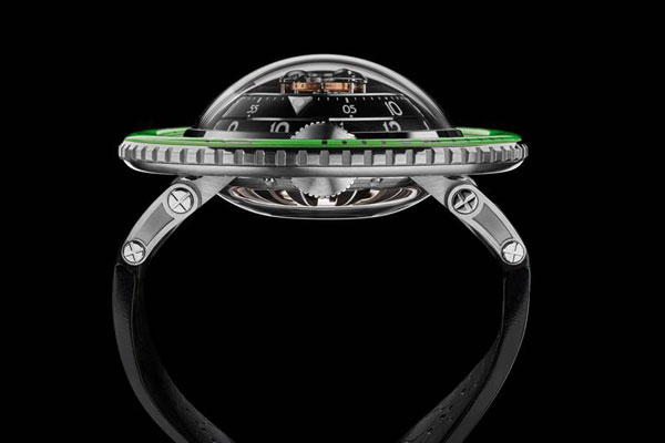 MB&F Horological machine 7 Aquapod Titanium Green