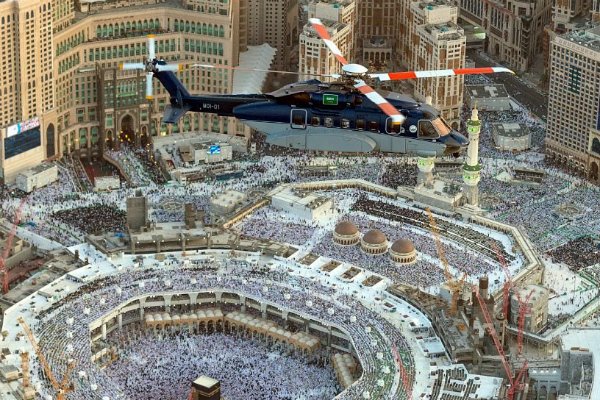 Umrah-prayer-helicopter-makkah-mecca