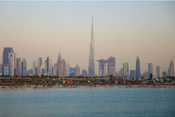 Dubai-skyline-