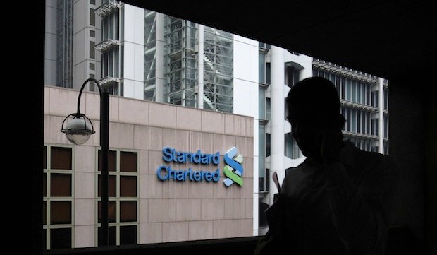 Standard Chartered closes transition trade facility
