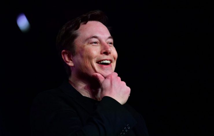 Tesla shares give up gains on renewed prospect of Musk buying Twitter