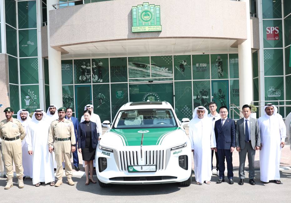 Dubai Police receives first Electric SUV+Dubai Media Office