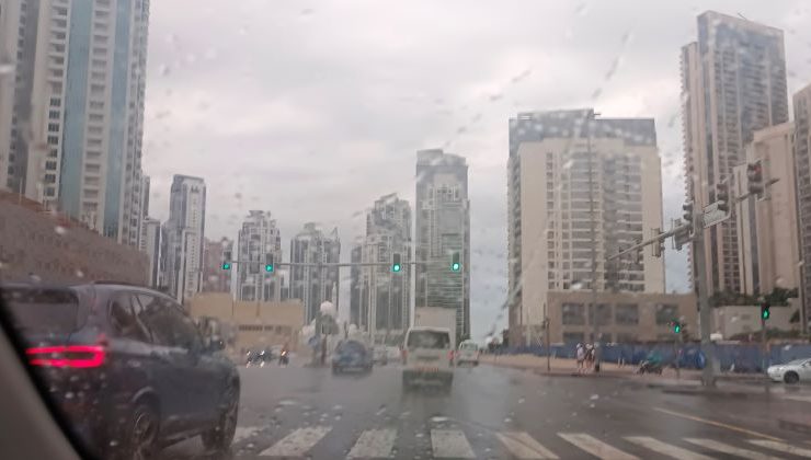 rain in dubai work from home