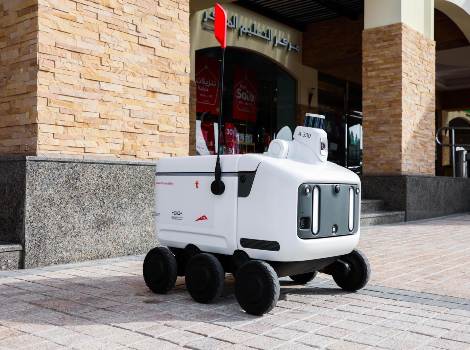 Dubai pilots autonomous food delivery robots