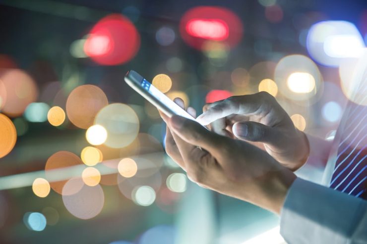 ADX and tawasul tieup to provide users realtime stock market updates on the superapp GettyImages-687689274