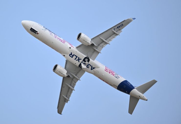 AviLease buys StanChart’s aircraft leasing business