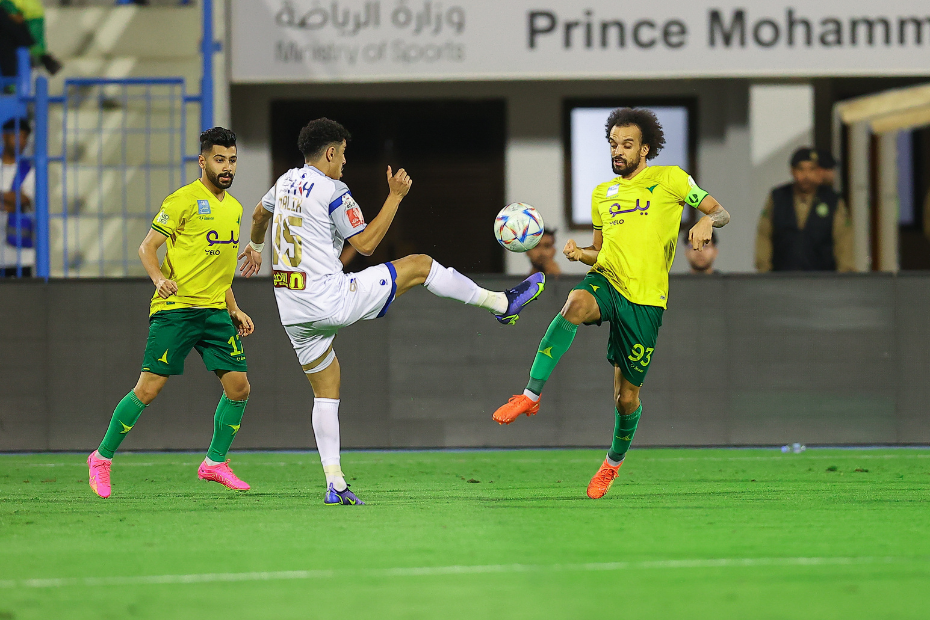Saudi Football League signs deals for global broadcast Al Khaleej VS Al Taawon Image courtesy Saudi Pro League