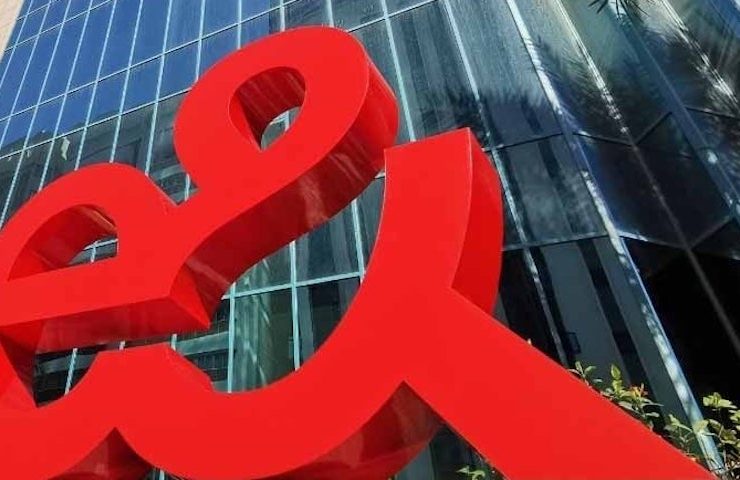 e-acquires majority-stake acqusiition-in-PPF Telecom -Image-e& Group