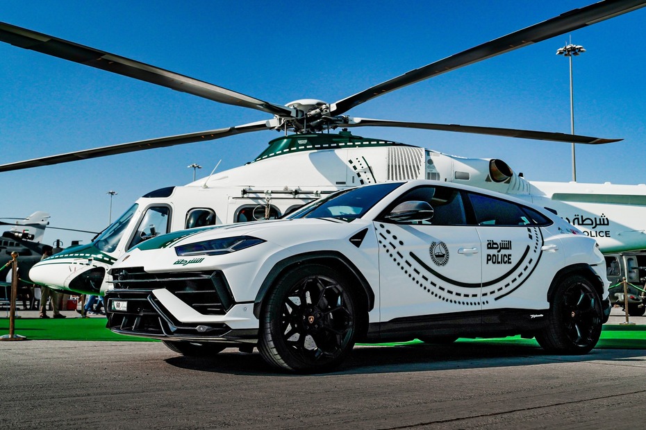 Dubai Police - Lamborghini URUS