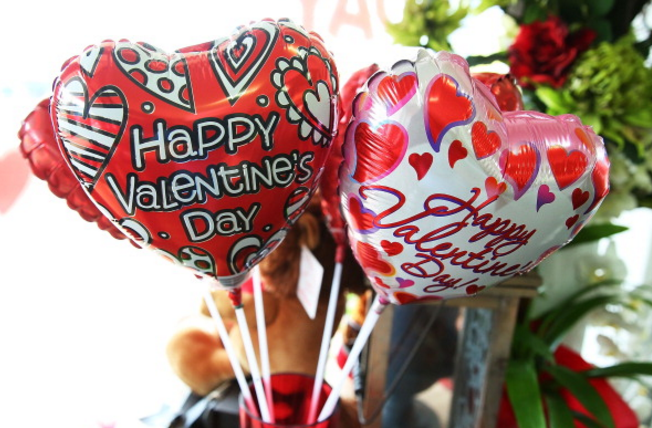 Qatar bans Valentines Day displays at hotels - report